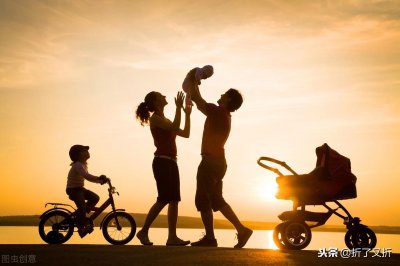 天下父母都偏心,越偏心,4种后果越严重,老了赡养堪忧