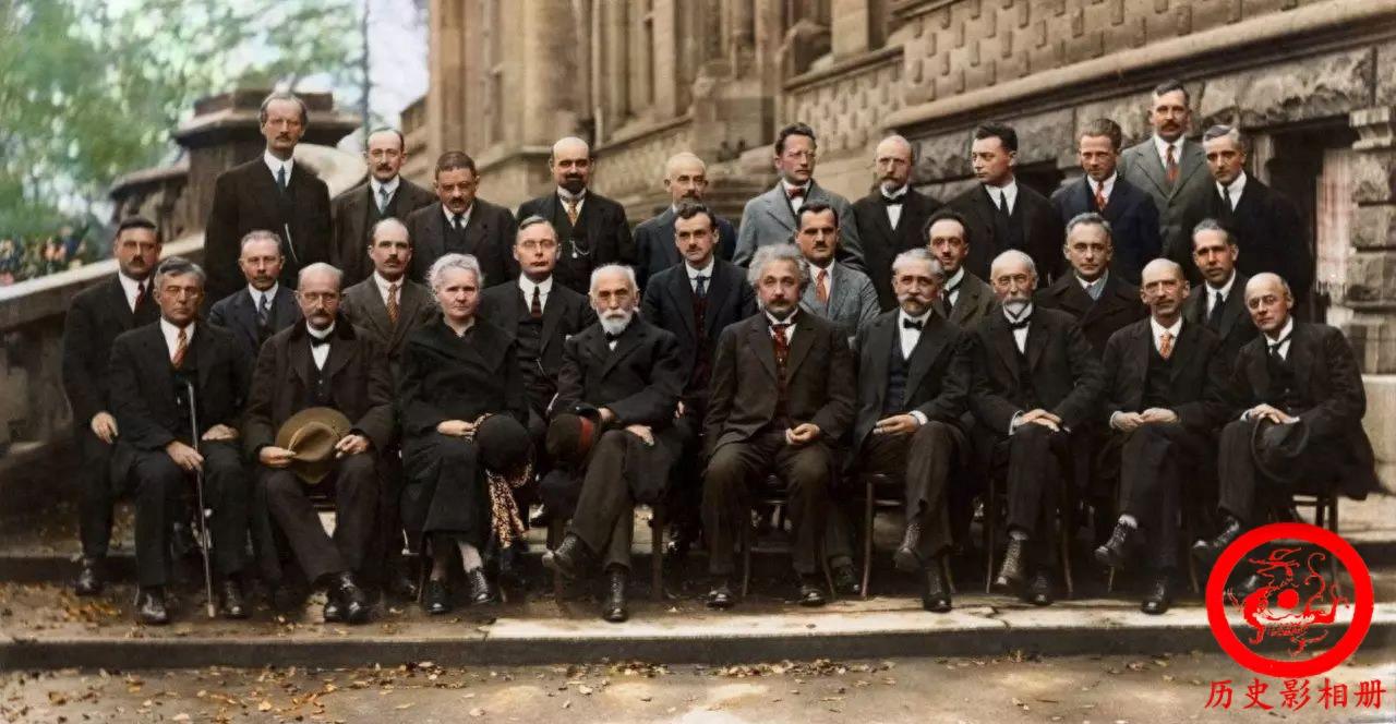 一组名人的珍贵合影:图一是周星驰和朱茵,图六是盖茨和乔布斯