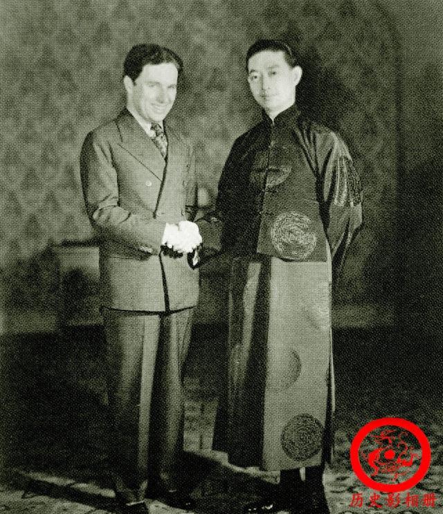 一组名人的珍贵合影:图一是周星驰和朱茵,图六是盖茨和乔布斯