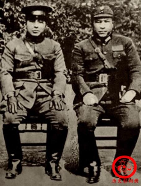 一组名人的珍贵合影:图一是周星驰和朱茵,图六是盖茨和乔布斯