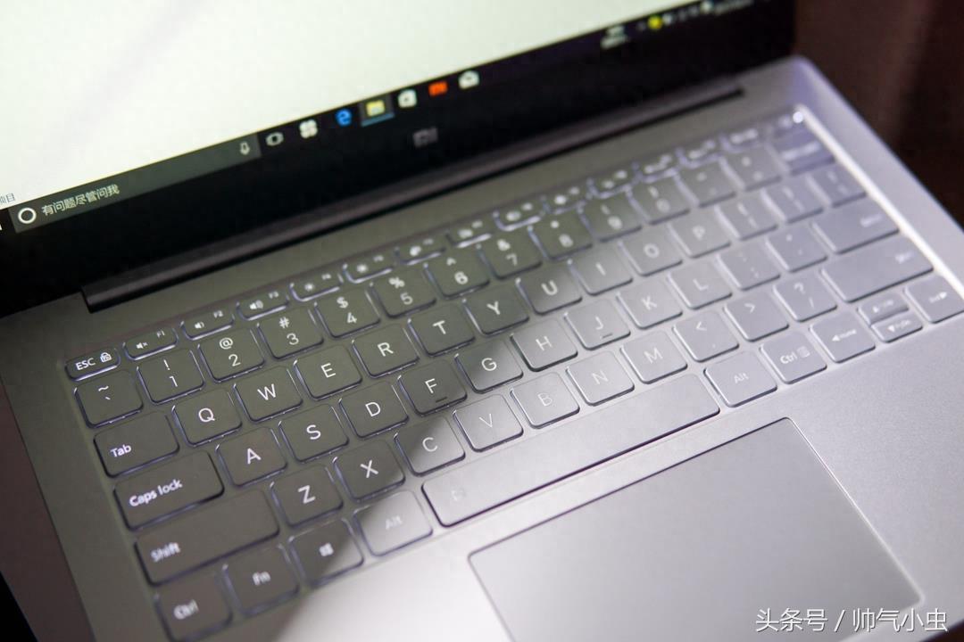 第六代i5+8G内存+940MX独立显卡,这台笔记本电脑能玩“吃鸡”么