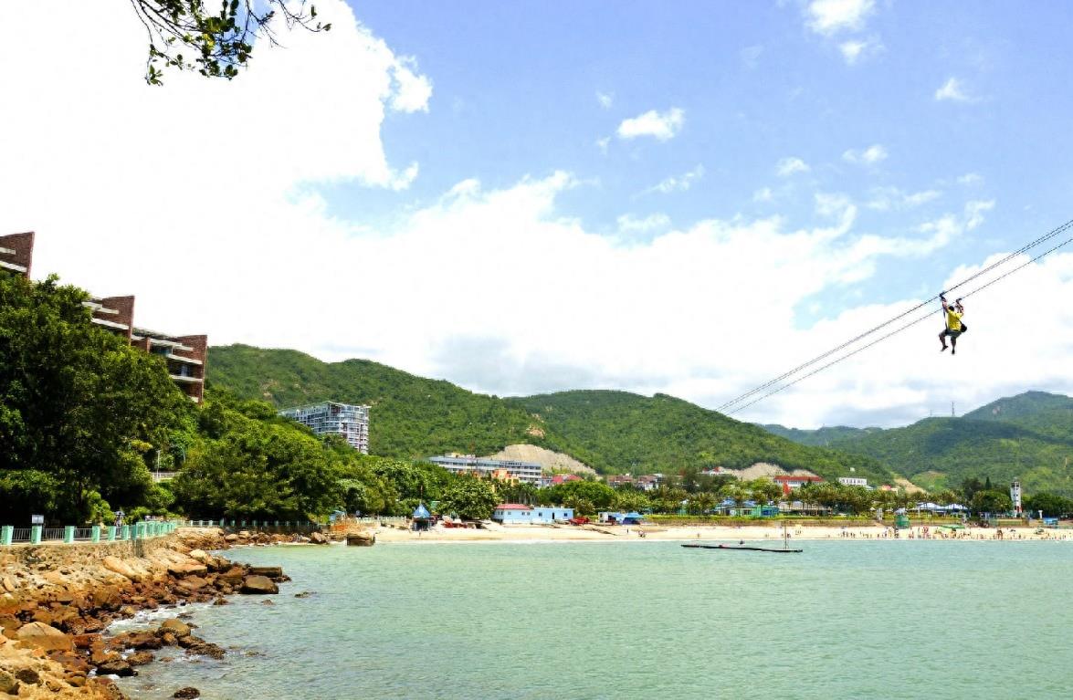 深圳小梅沙一游,门票30元一个人,人比较少 海水干净