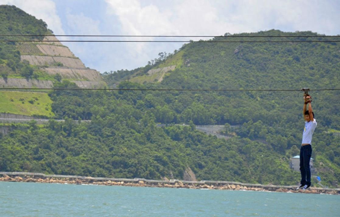 深圳小梅沙一游,门票30元一个人,人比较少 海水干净