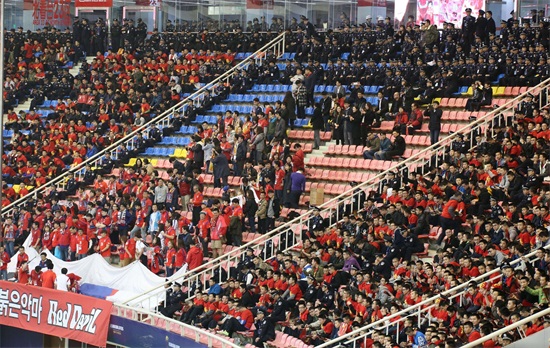 长沙:中韩足球大战 1:0中国队胜