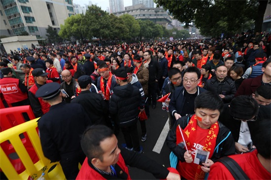 长沙:中韩足球大战 1:0中国队胜