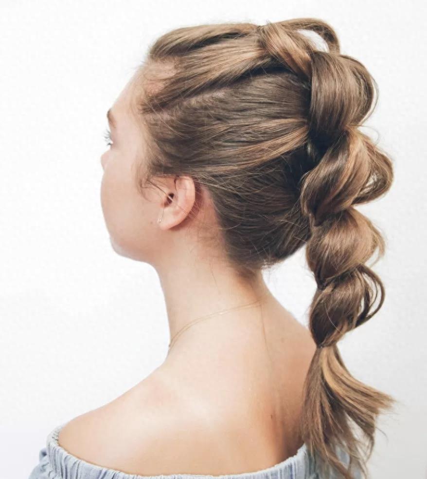 夏季清爽灯笼马尾辫扎发图解