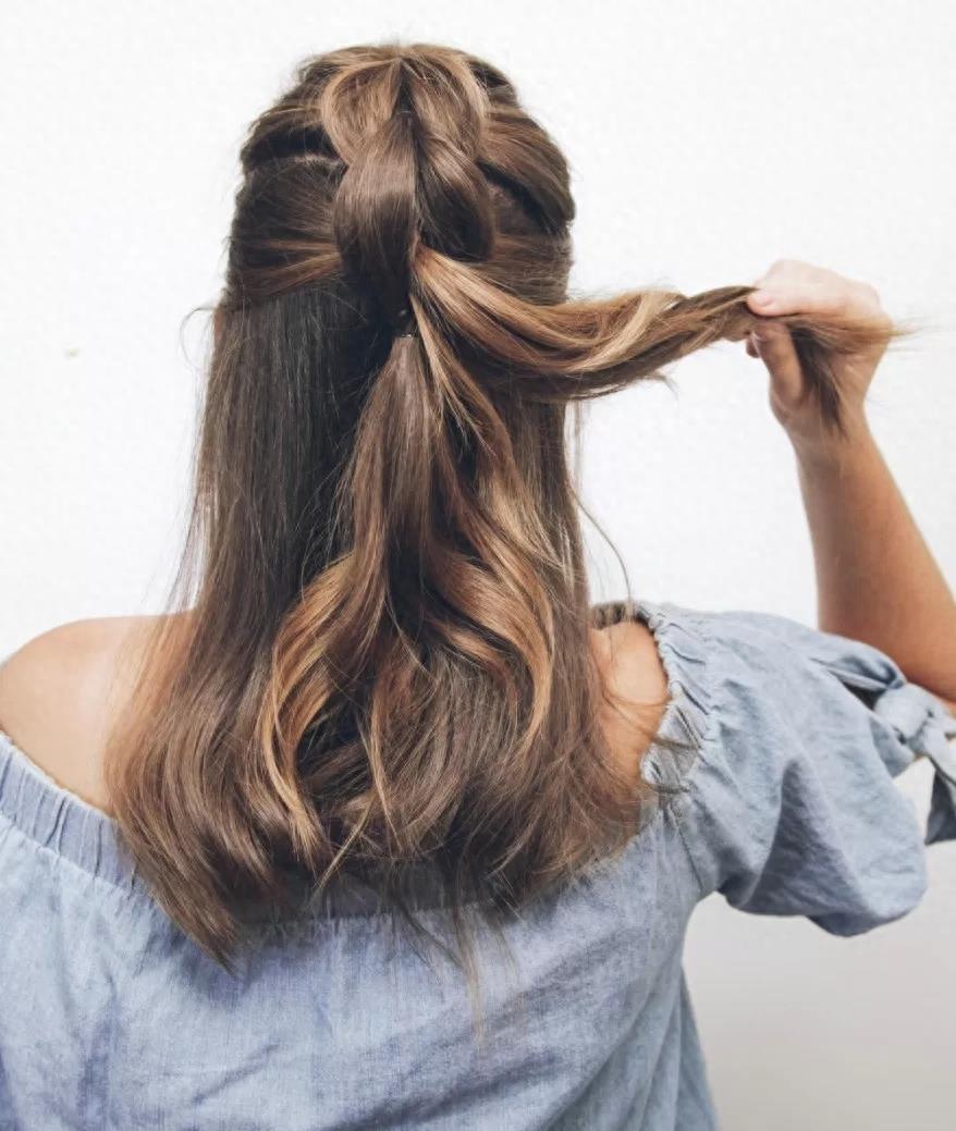 夏季清爽灯笼马尾辫扎发图解