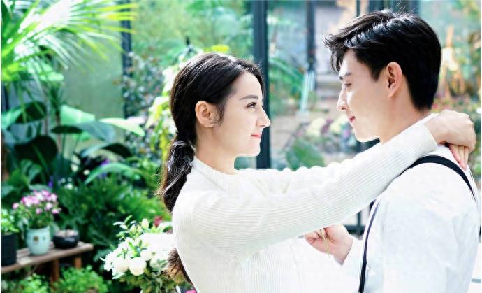 《一千零一夜》曝最新剧照,迪丽热巴清纯可人,小清新味道十足