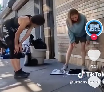 ​美国出现“丧尸围城”：行人脑袋耷拉，目光看地，一动不动几小时