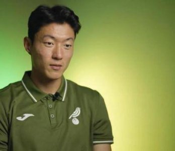 ​韩国国脚黄义助非法拍摄案审判推迟至明年2月，检方要求四年监禁