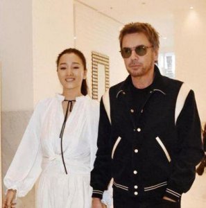 ​巩俐与张艺谋：从荧幕双星到人生转折，她的爱的选择与成熟