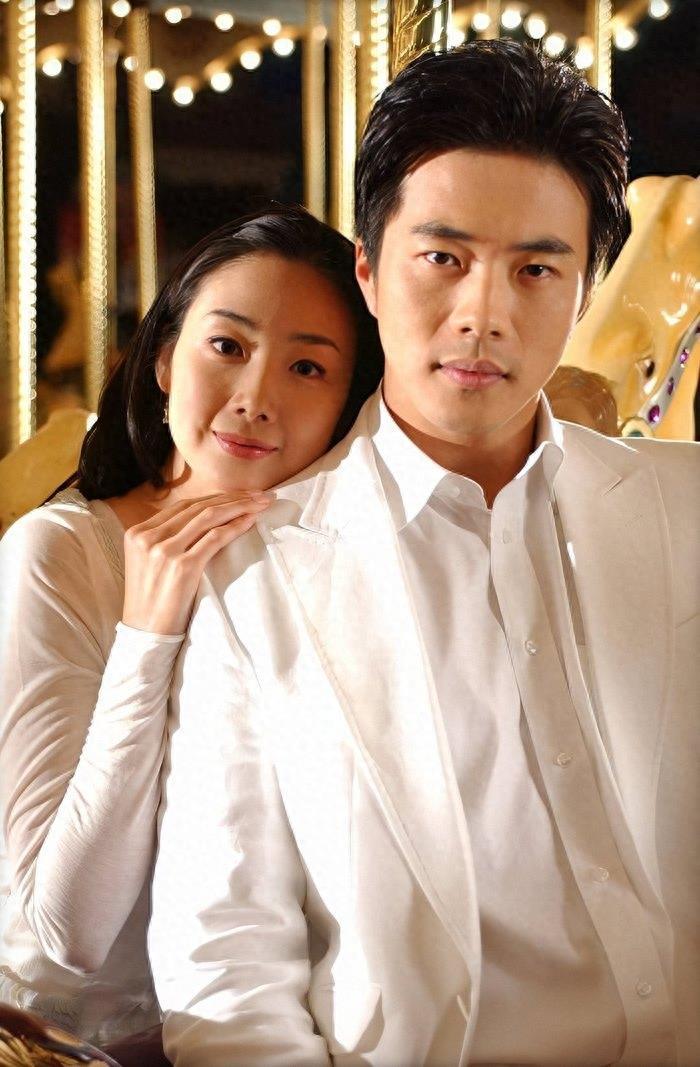 韩国女星崔智友