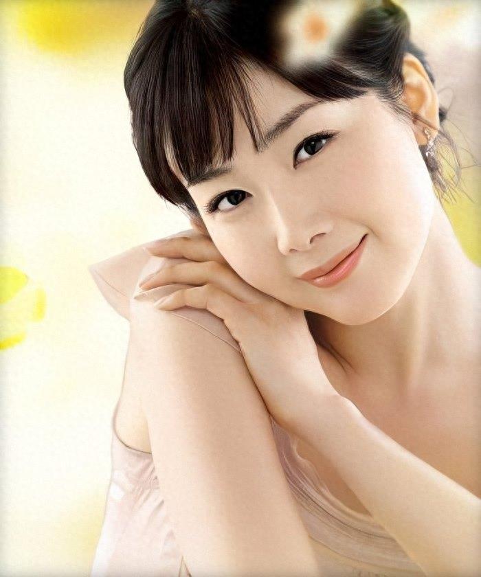 韩国女星崔智友