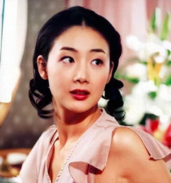 韩国女星崔智友