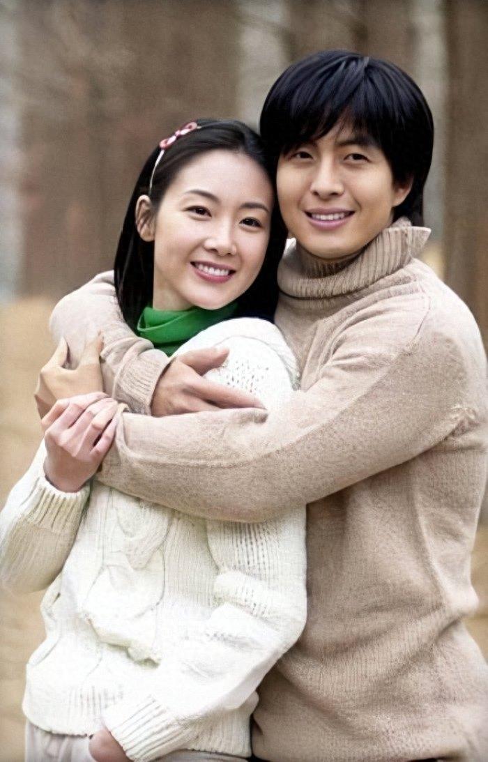 韩国女星崔智友