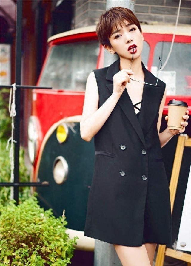 内地女星李晓峰