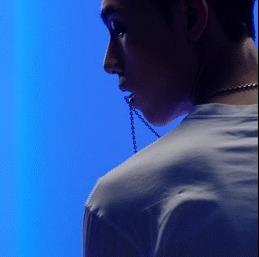 王子异抱范丞丞,表白一下又man又帅有实力还很善良的子异!