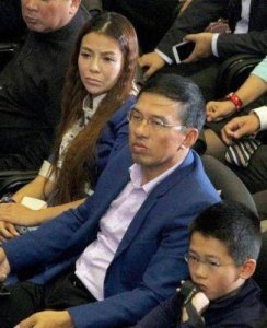 ​央视主持人朱迅的丈夫王志的真实身份，原来他竟如此强大！