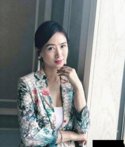 ​翁虹的丈夫是谁？揭秘翁虹丈夫个人资料及两人感情现状