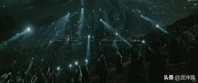 哈利波特冷知识:看似疯癫的她,竟然也参与了霍格沃兹保卫战