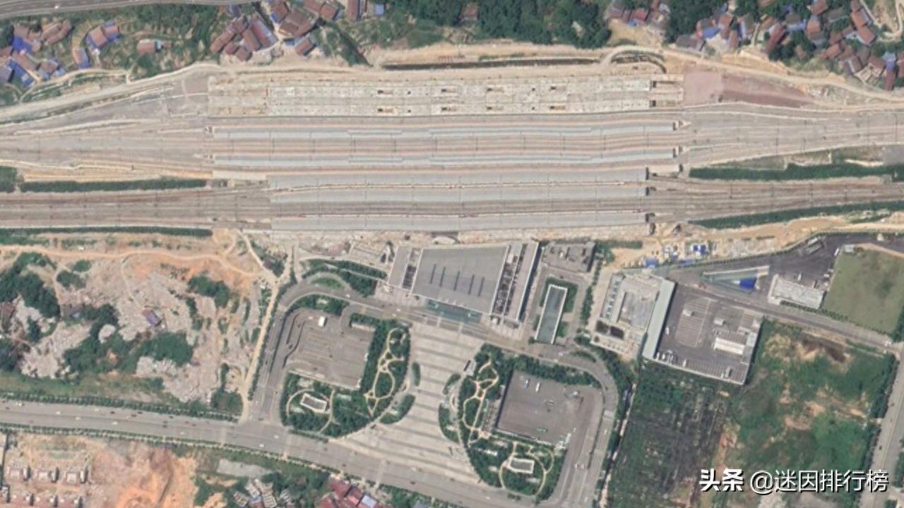 航拍高铁G1525次(武汉-昆明南)各车站,途经长沙、贵阳