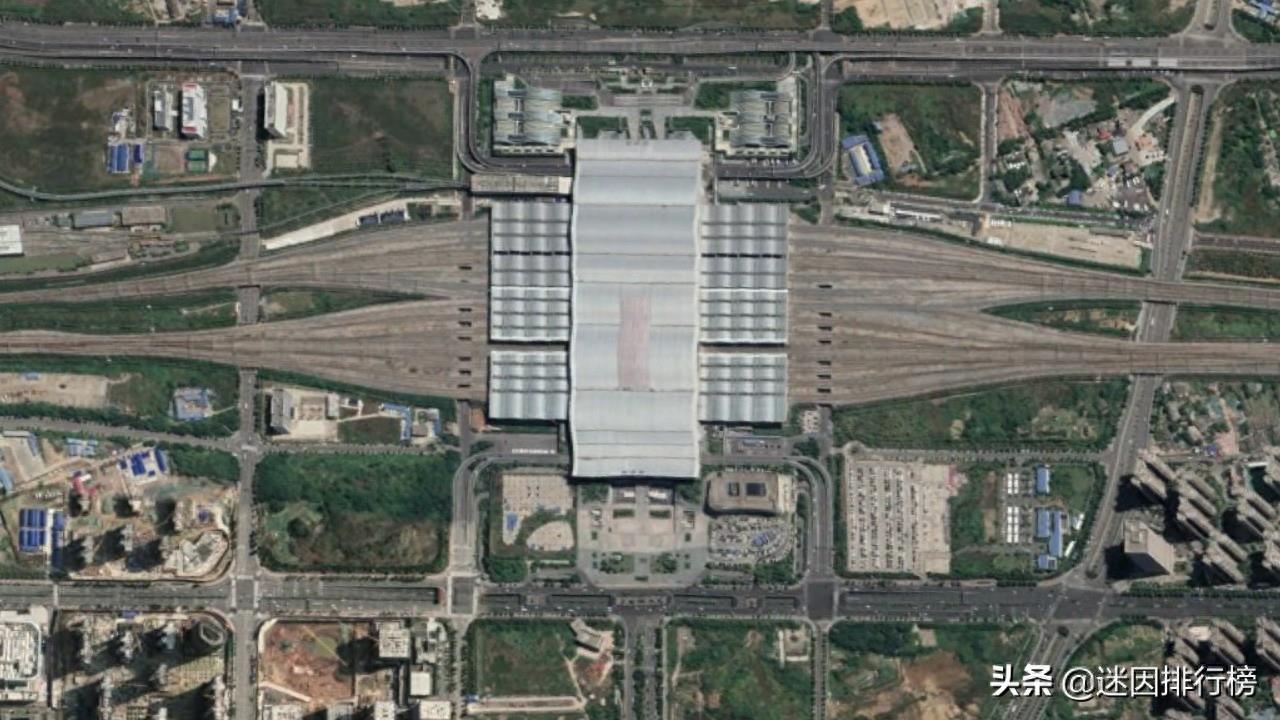 航拍高铁G1525次(武汉-昆明南)各车站,途经长沙、贵阳