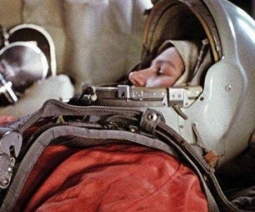 谜团!女宇航员太空离奇怀孕父不详