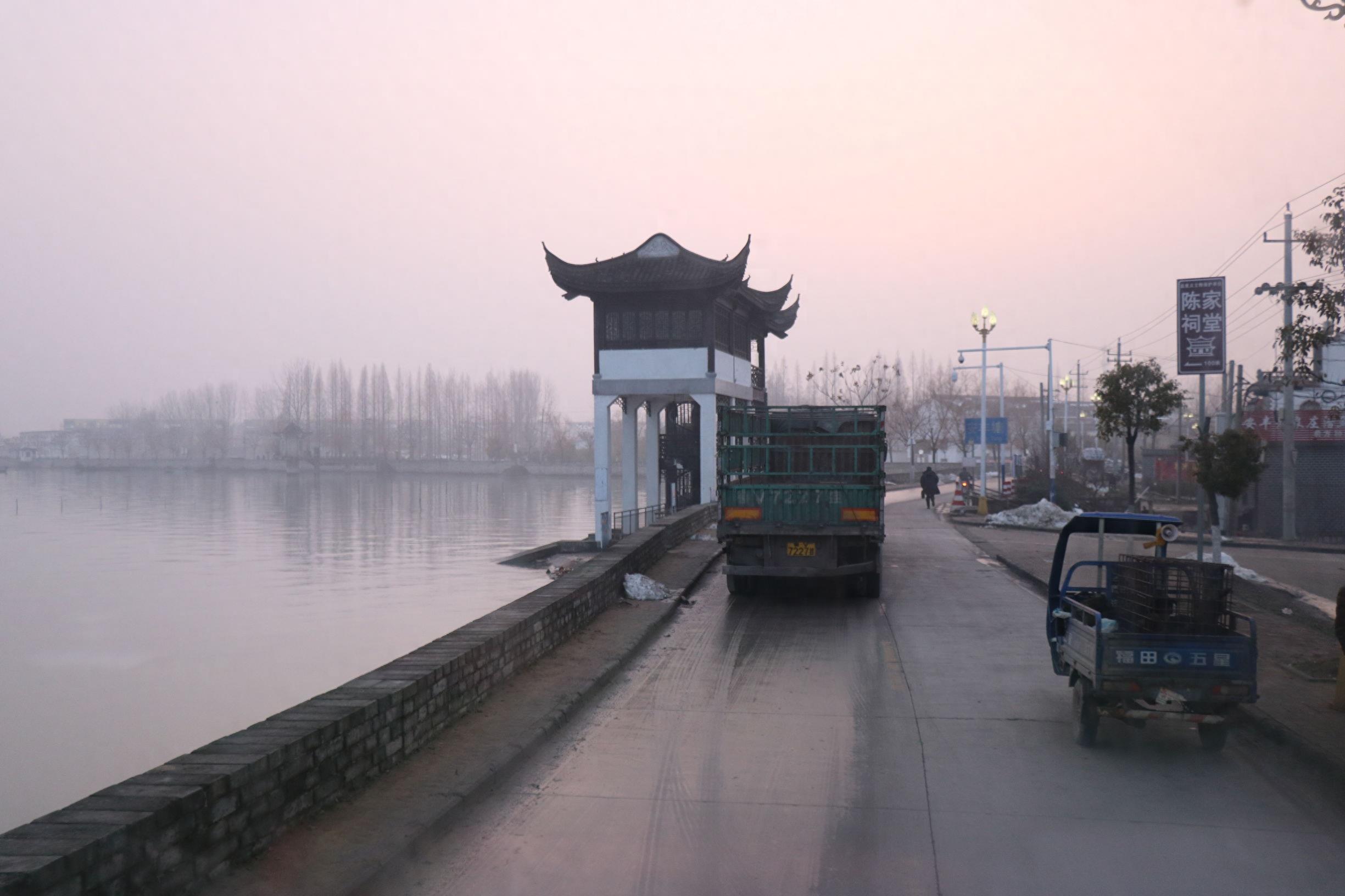 安徽省“天下第一塘”畔 安丰塘镇