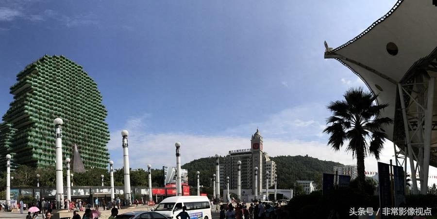 三亚标志性建筑美丽之冠门前站着两排金人 七星酒店咋这造型?