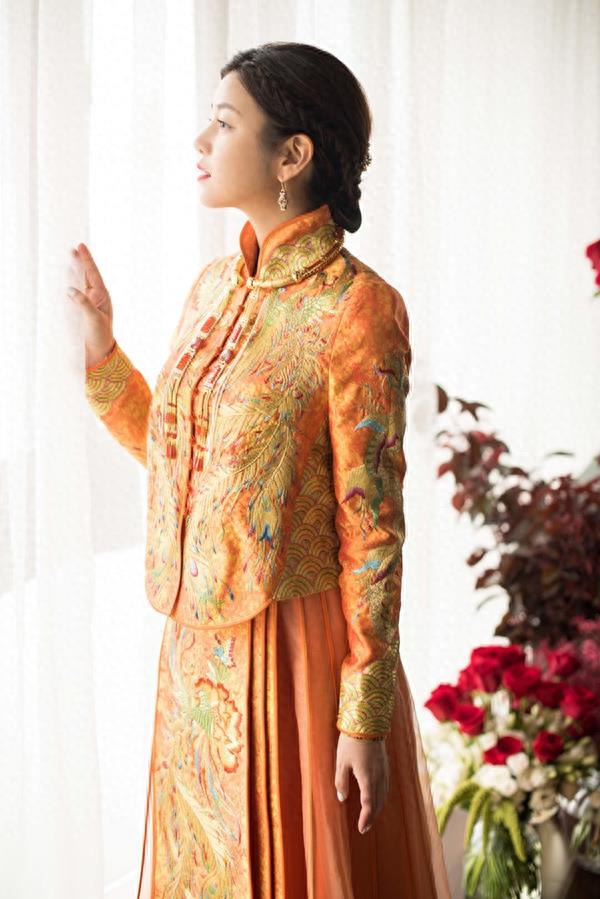 双陈大婚,陈妍希凤袍加身美艳动人