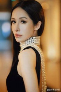 ​柯震东与萧亚轩恋情回顾：曾经的美好时光与最终的分道扬镳