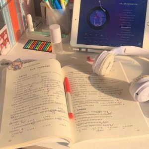 ​日照女孩努力备考大学，靠音乐走红网络：《唤醒青春记忆的可能》