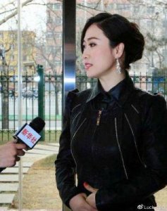 ​芙蓉姐姐现状：18年红透半边天，亿万资产加身，带着孩子活出清醒人生