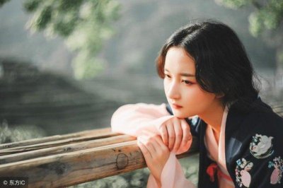 ​小说：她出身高贵，一落地就是宰相嫡女，却也带着不详的灾星之名