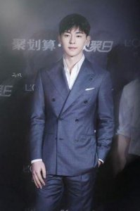 ​杨紫分手之后，邓伦发出三字疑似表白！邓伦：我愿意嫁给你！