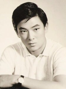 ​王羽：一代独臂大侠，阳刚武侠片的开创者