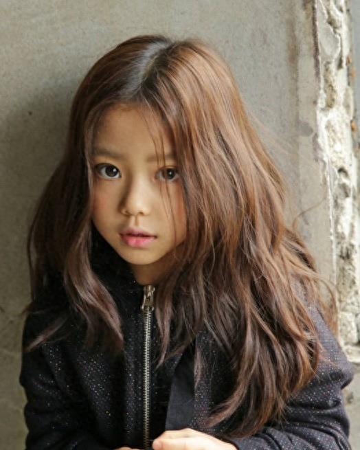 超萌的3岁韩国小萝莉,这模样真是无可挑剔啊