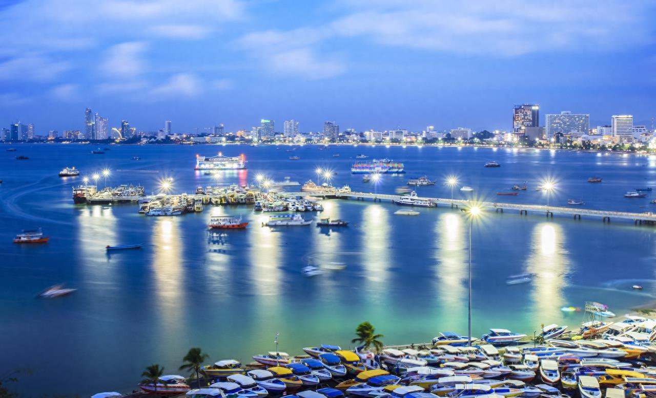 芭提雅是泰国一处著名海景度假胜地，享有“东方夏威夷”之誉