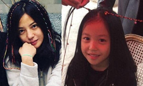 赵薇晒女儿小四月新照片，大眼萌娃已长大成为美人胚子了！