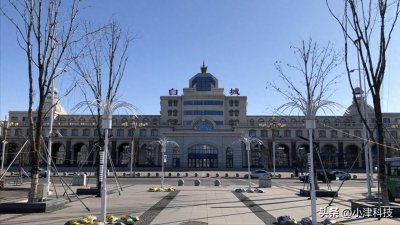 ​吉林省白城市开往首都的快速列车，不过天津