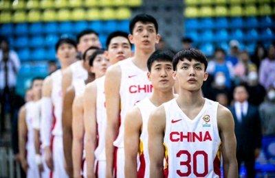 ​央视直播！中国男篮再战世预赛 首秀VS伊朗 杜锋重组3塔围剿哈达迪