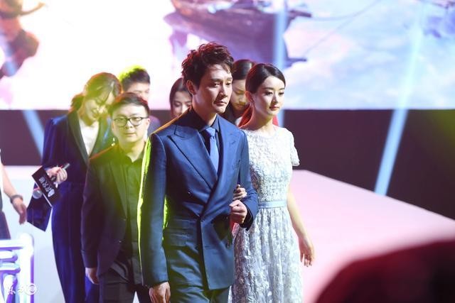 赵丽颖是什么时候火的_霍建华和赵丽颖结婚照片_赵丽颖什么时候结婚