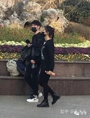 赵丽颖什么时候结婚_赵丽颖是什么时候火的_霍建华和赵丽颖结婚照片