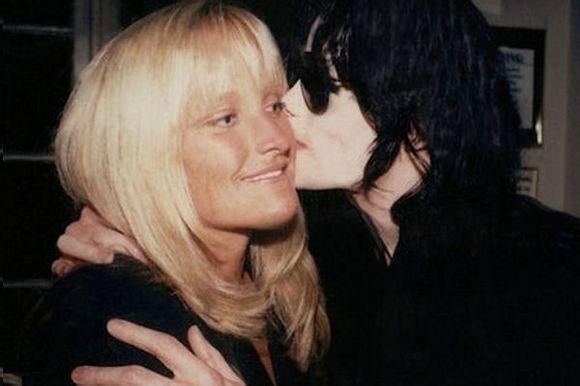 迈克尔杰克逊去世时几十岁（12年前迈克尔杰克逊去世）(31)