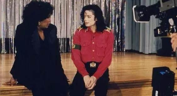 迈克尔杰克逊去世时几十岁（12年前迈克尔杰克逊去世）(26)