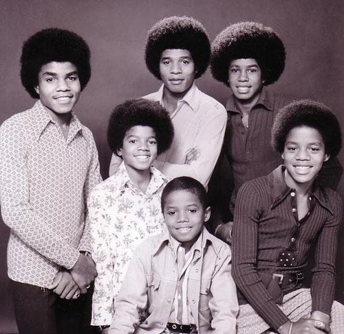 迈克尔杰克逊去世时几十岁（12年前迈克尔杰克逊去世）(17)