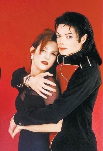 迈克尔杰克逊去世时几十岁（12年前迈克尔杰克逊去世）(30)