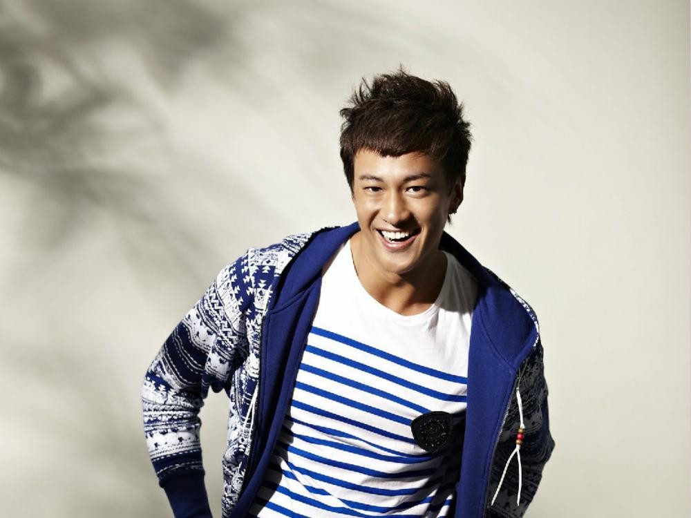 何润东个人资料简介（何润东，娶个普通人当妻子，就是我这一生中最正确的决定）