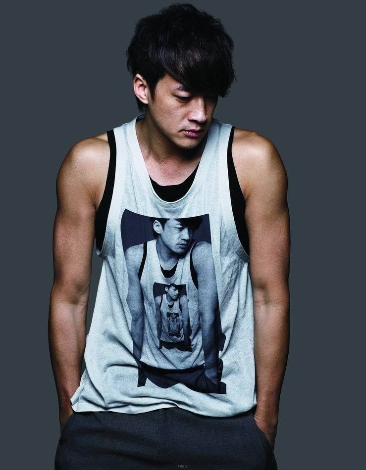 何润东个人资料简介（何润东，娶个普通人当妻子，就是我这一生中最正确的决定）