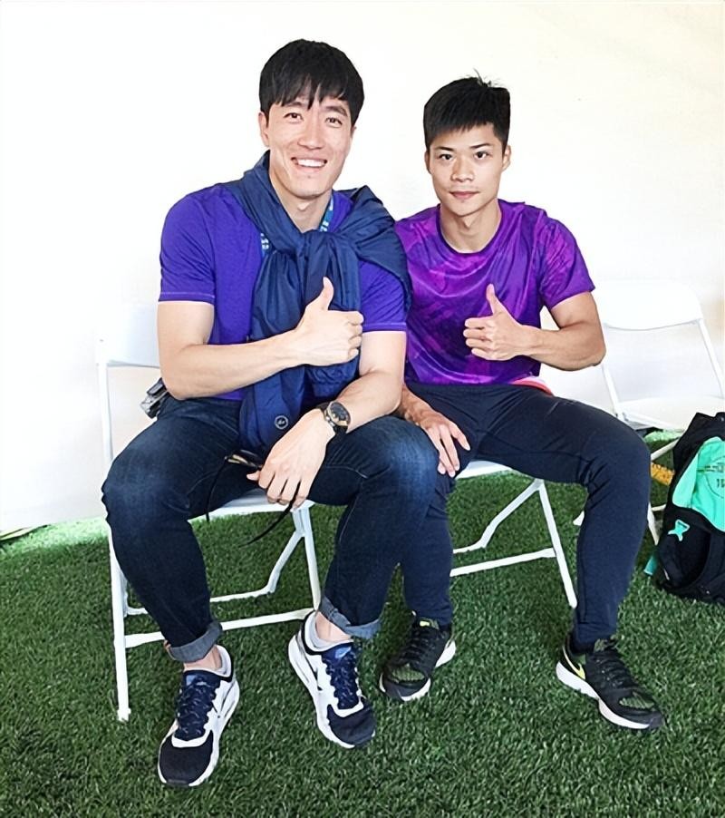 “亚洲飞人”苏炳添个人资料简介：出身广东中山农村，对妻儿有愧疚